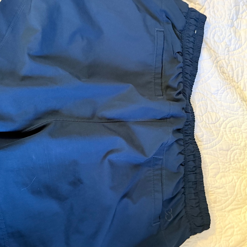 Athletic shorts navy blue